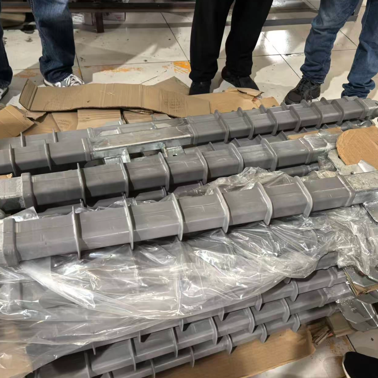 Standard Ratings for Long Rod Insulators: Understanding IEC 61109